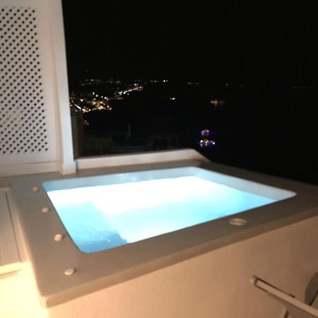 易莫洛林阿尔塔纳摩崖旅馆别墅 外观 照片